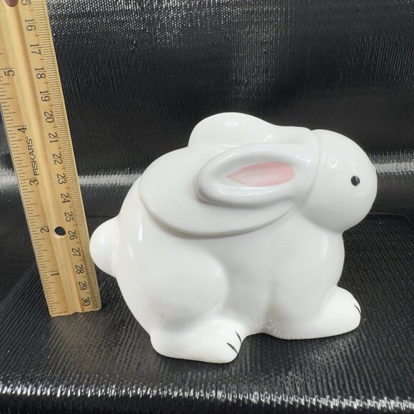 Global Designs Connections White Ceramic Bunny Rabbit Canister Jar Container Lid - Picture 2 of 9